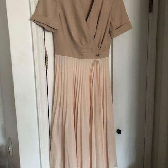 Gladys dress nwt - Picture 2 of 3